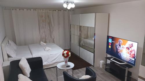 Frankenbach Apartment | Gemütliches Loft 150 m von SLK klinikum Böckingen