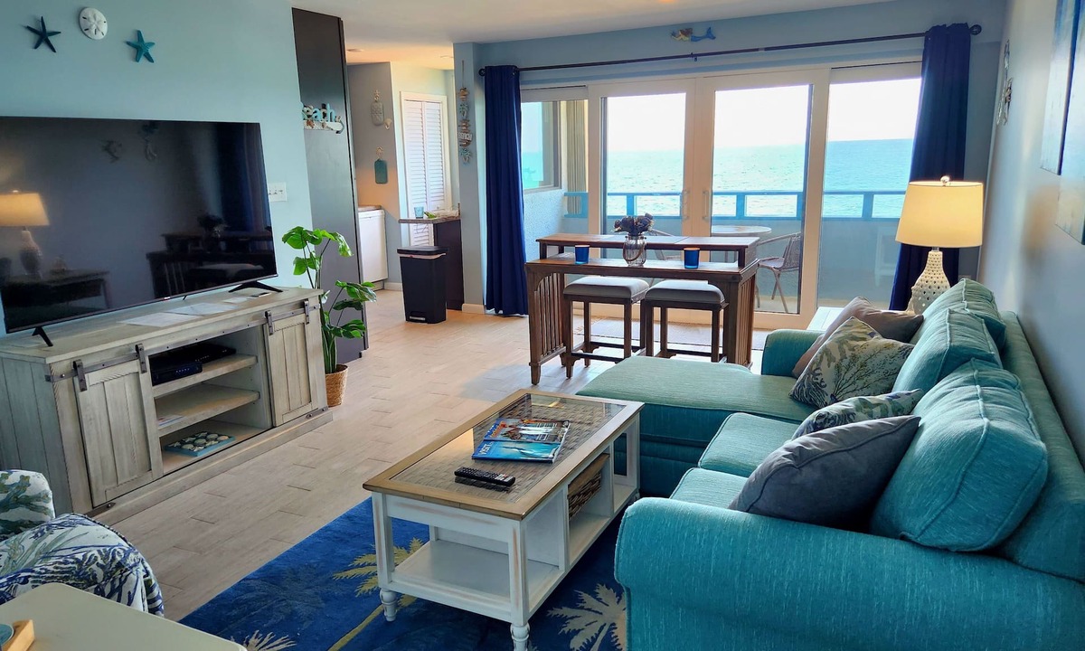 Estate Bolongo Condo | GENERATOR! Ocean-Front Siren's Point - Just Steps to Pool!