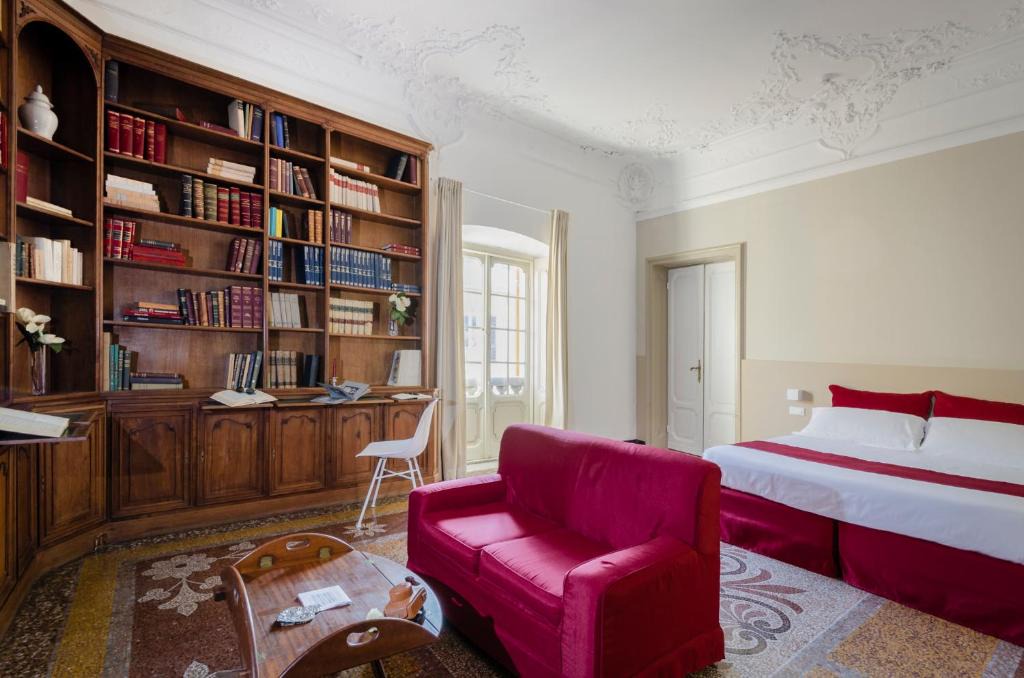 Castelletto House | Genova46 Suites & Rooms
