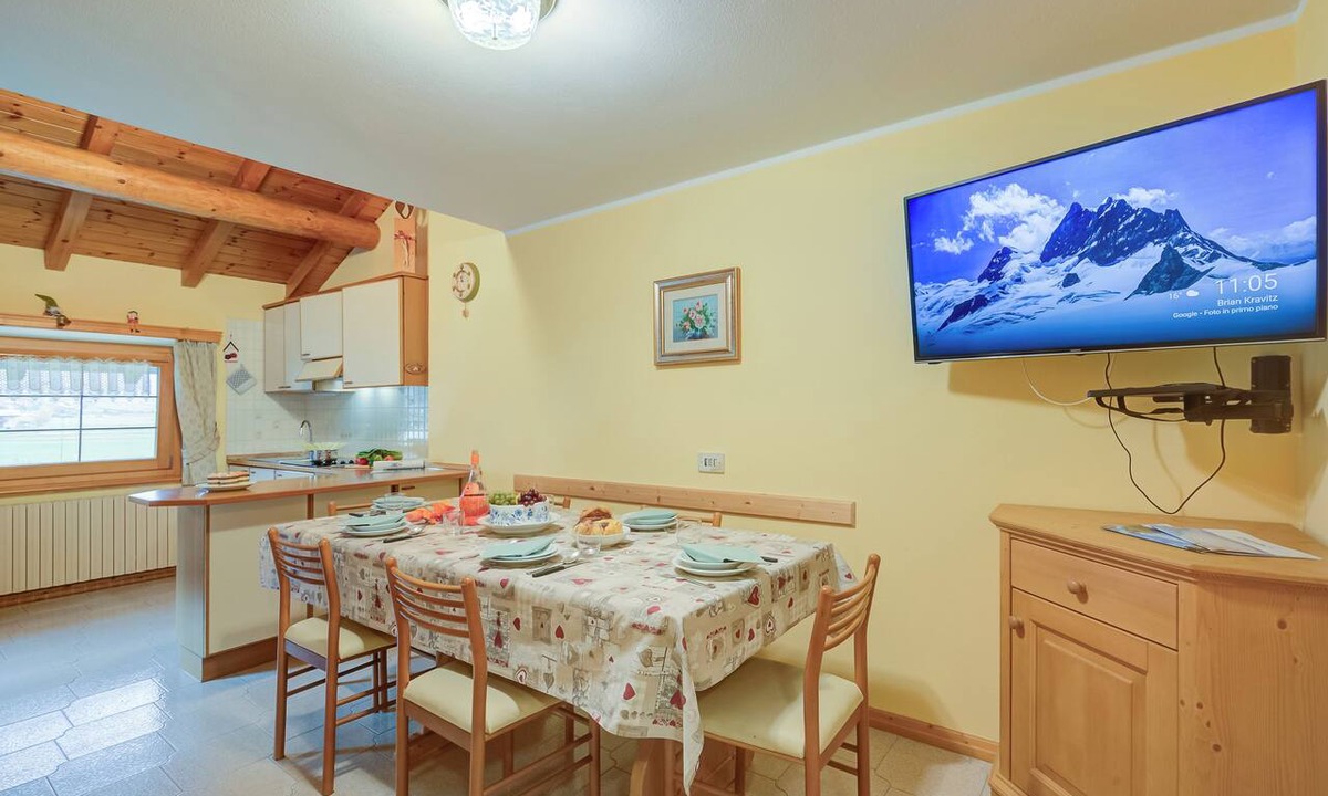 Valtellina Apartment | Genziana, Livigno, Italy