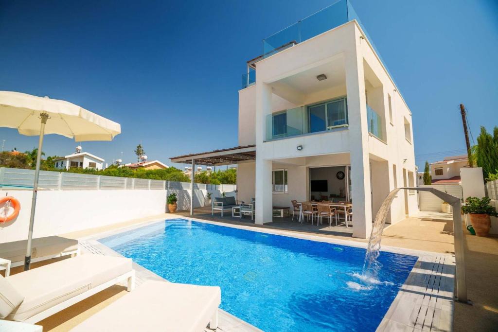 Cape Greko Villa | Geo Panoramic Villa Konnos - Pool, Game Room, Gym