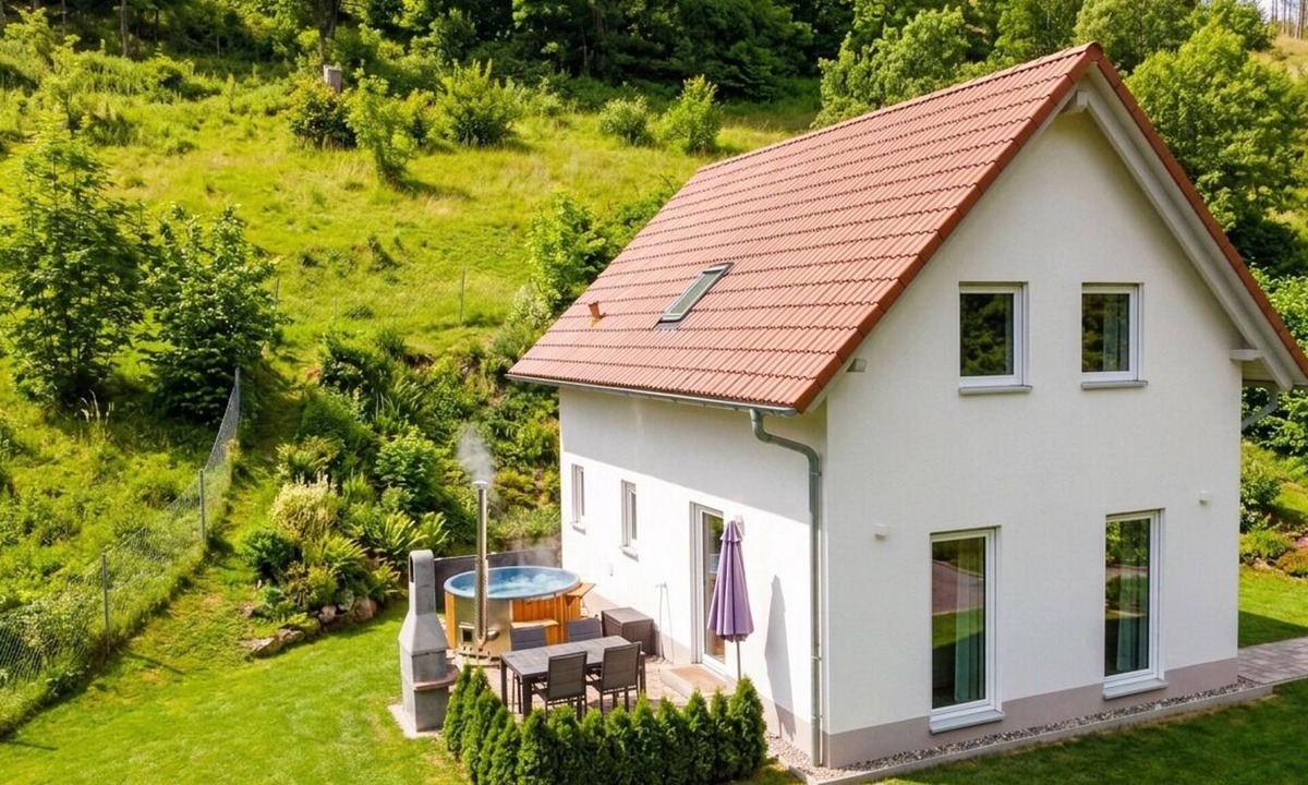 Wilhelmsthal House | Geschmackvolle Ferienwohnung mit eigener Terrasse und WLAN inkl.