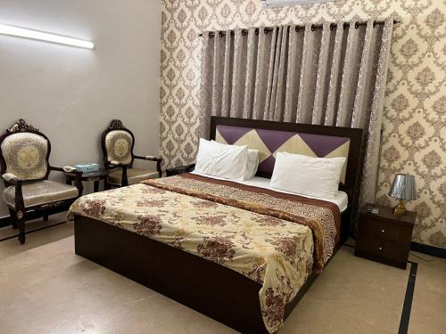 Karachi House | Gest house