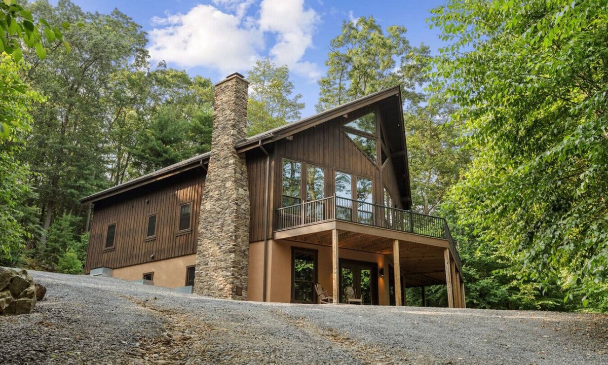 Belleville Cabin | Get away to this private lodge in the heartland of the Allegheny Mountains, where peace and quiet surround you. Only 45 minutes from Penn State!