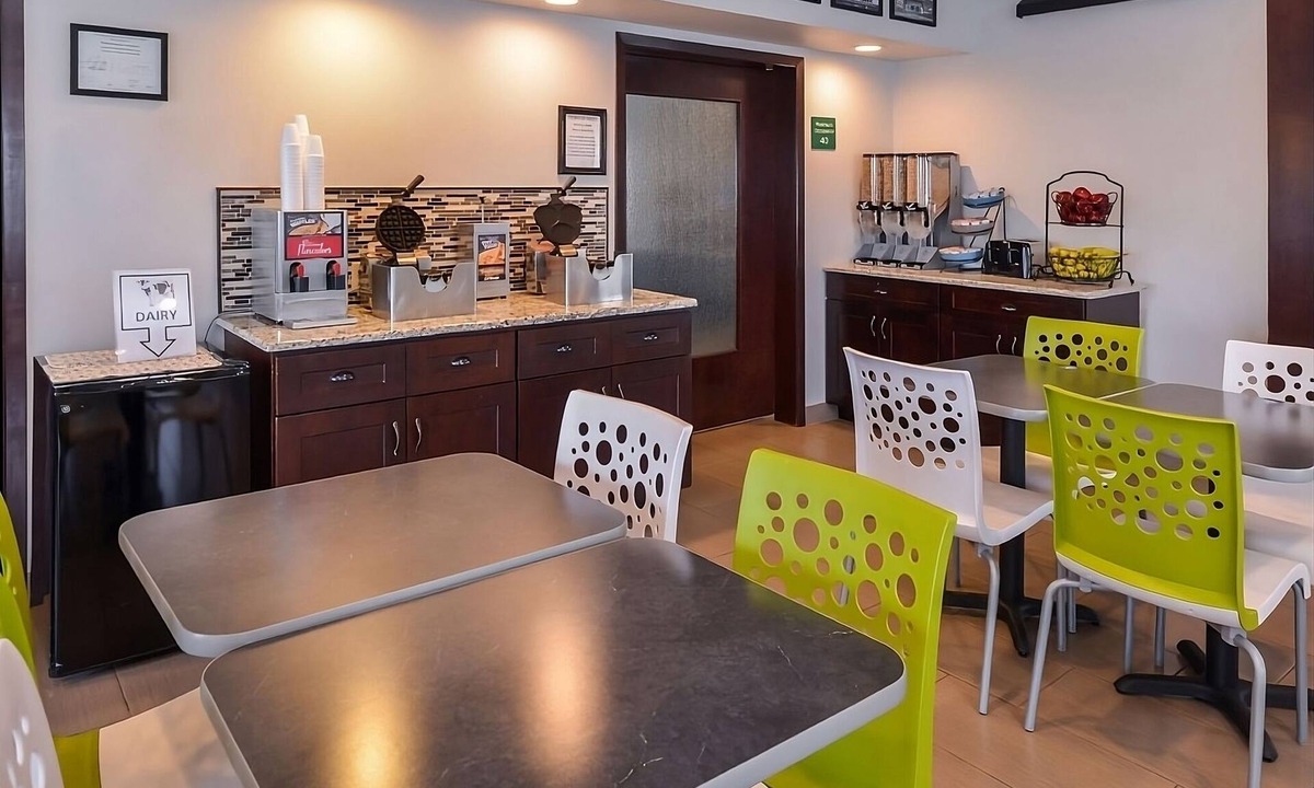 Kennewick Resort | Get Ready for Adventure! Located in the Heart of Kennewick! Free Breakfast!