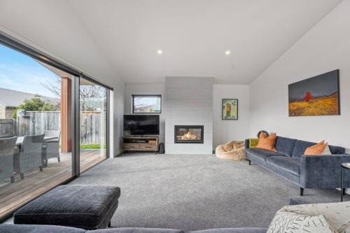 Wanaka House | Getaway on Galloway | Pet Friendly, Close to Lake!