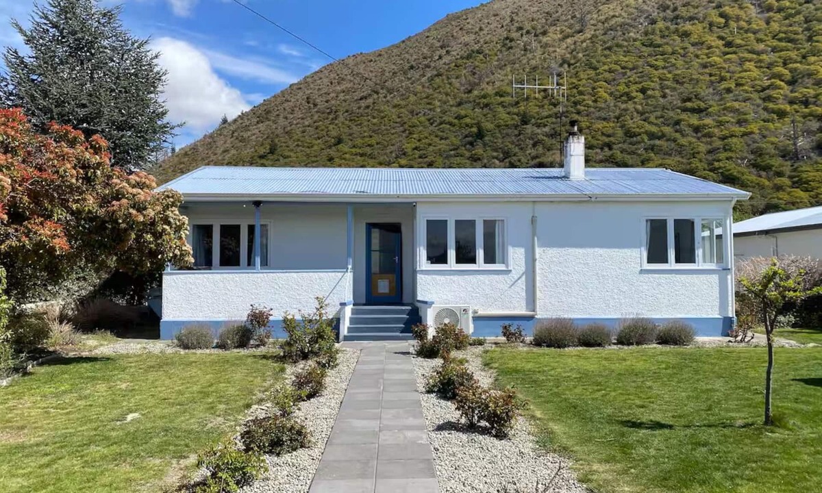 Kurow House | Getaway on Gordon