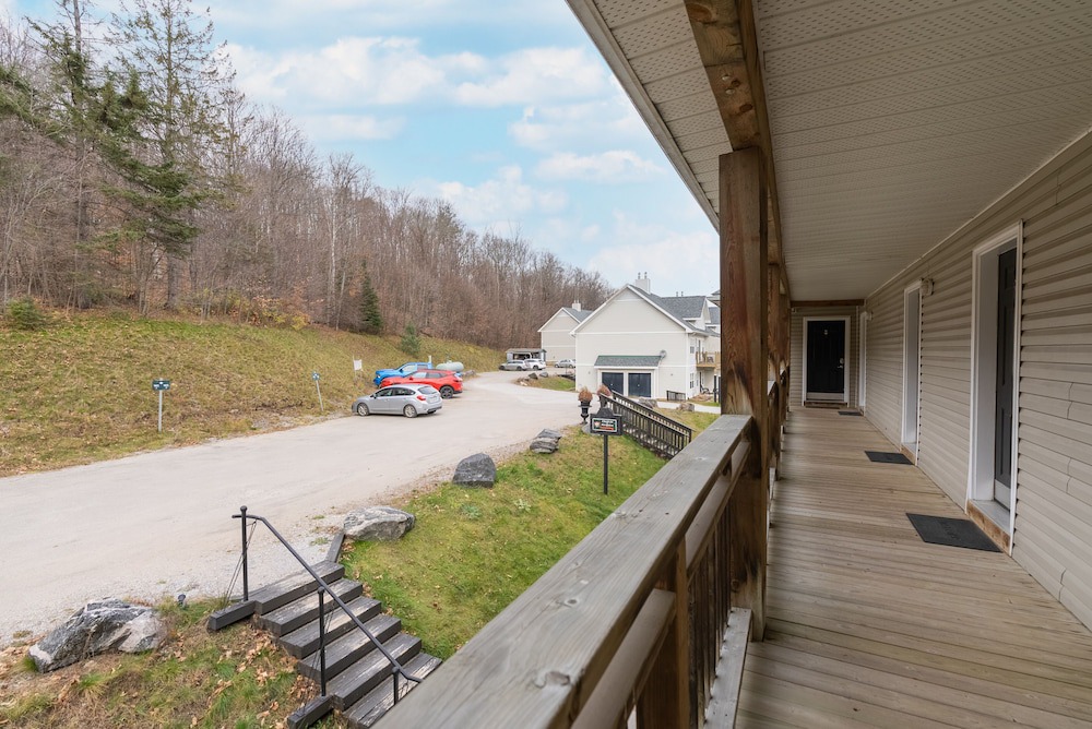 Haliburton Hotel | GetAways at Haliburton Heights