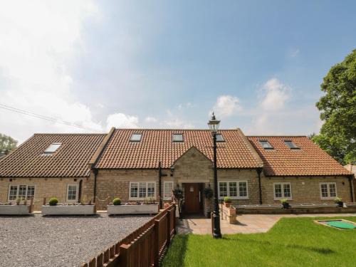 Staddlebridge House | Ghyll Crest