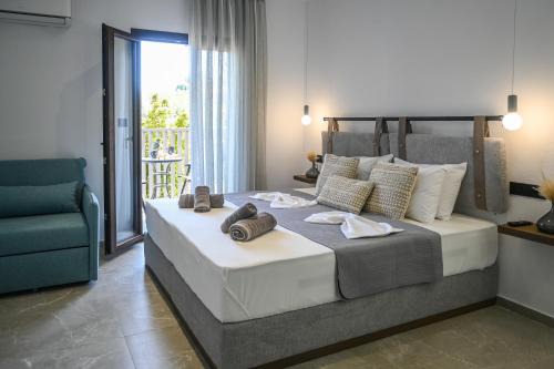 Troulos Hotel | Giabeos Skiathos