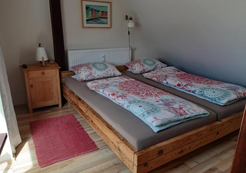 Stetten Apartment | Giebelzimmer mit Weinbergblick