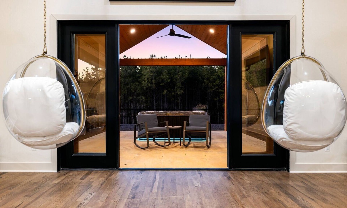 Pickens Cabin | GildedStag, EV, GameRoom, Arcade, Ping Pong, PoolTable, HotTub, FirePit, Pets