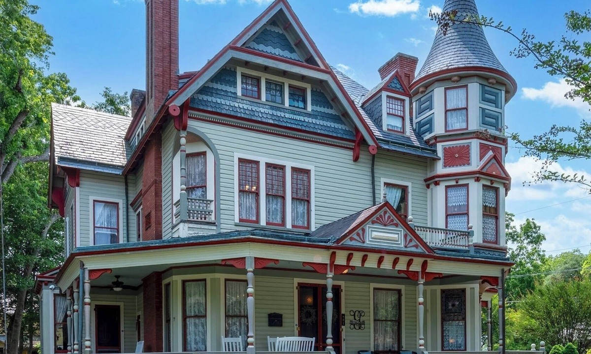 Salisbury Bed & Breakfast | Gillis Grier Bed & Breakfast