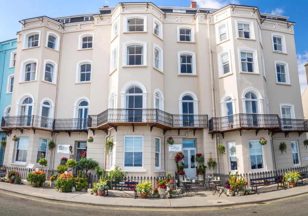 Tenby Hotel | Giltar Hotel
