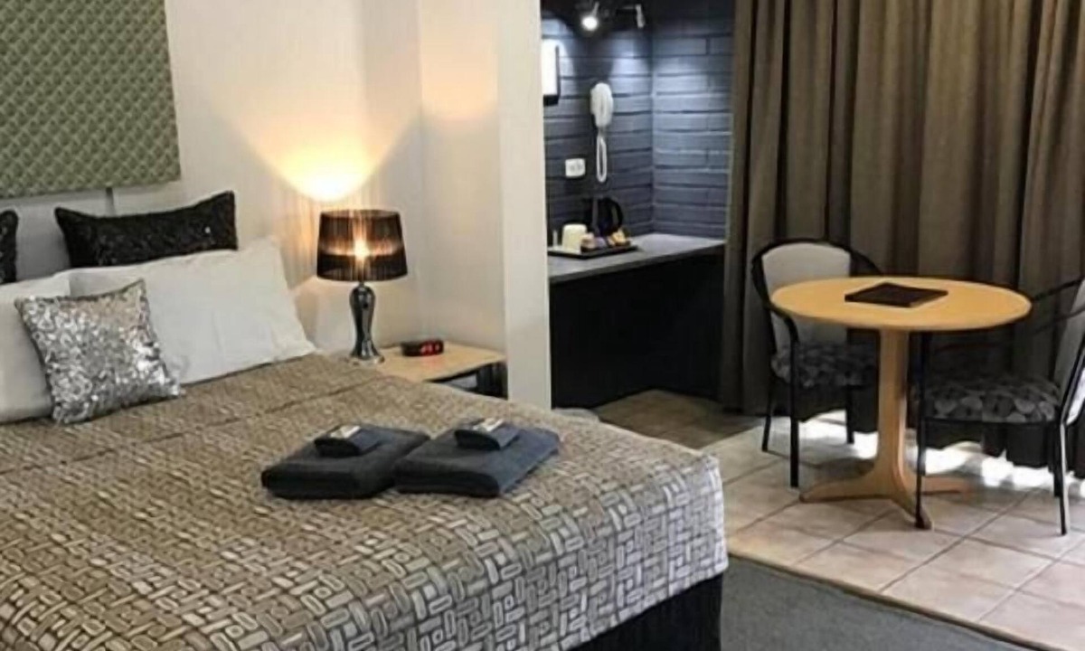 Gin Gin Hotel | Gin Gin central motel