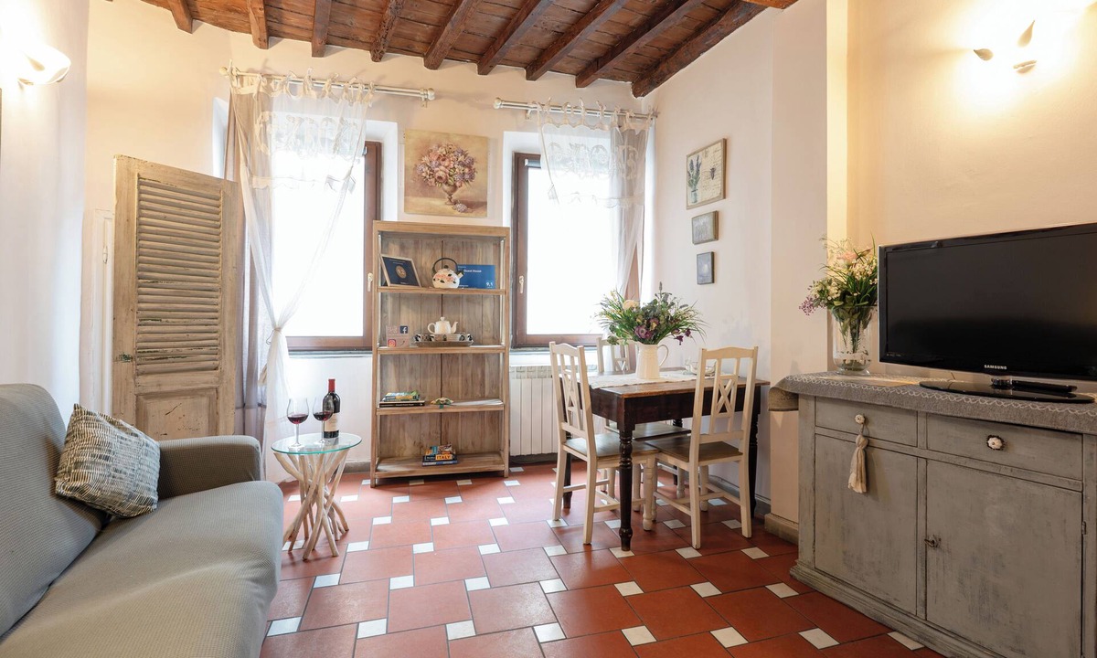 San Frediano Apartment | Gina Guest House ⭐ San Frediano Florence Historical Center