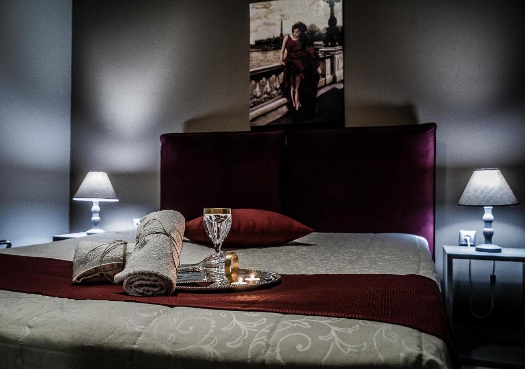 Aliverion Apartment | Gina's Studios