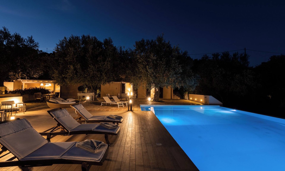 Noto Villa | Gioi - Villa with infinity pool and citrus grove view 10 minutes from Noto