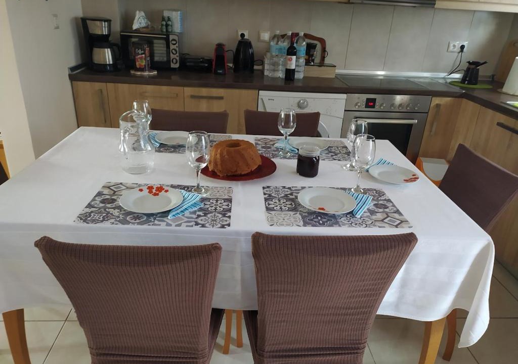 Petaloudes Apartment | Giota's City House