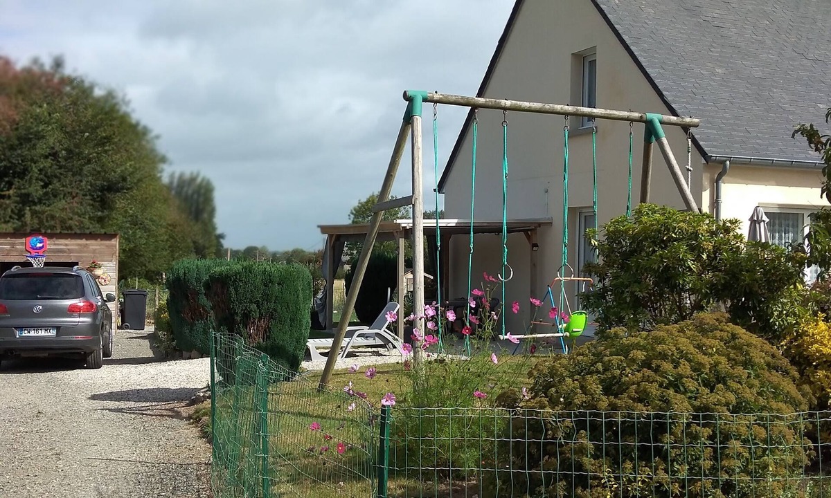 Hudimesnil Cottage | Gite 10 km from Granville in hudimesnil (Manche-Sud)