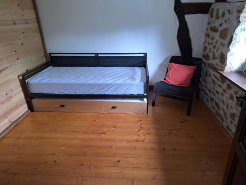 Saint-Priest-en-Murat Apartment | gite Chèvre