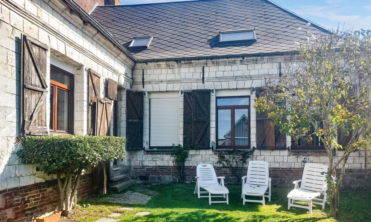 Mailly-Maillet House | Gite de campagne avec jardin