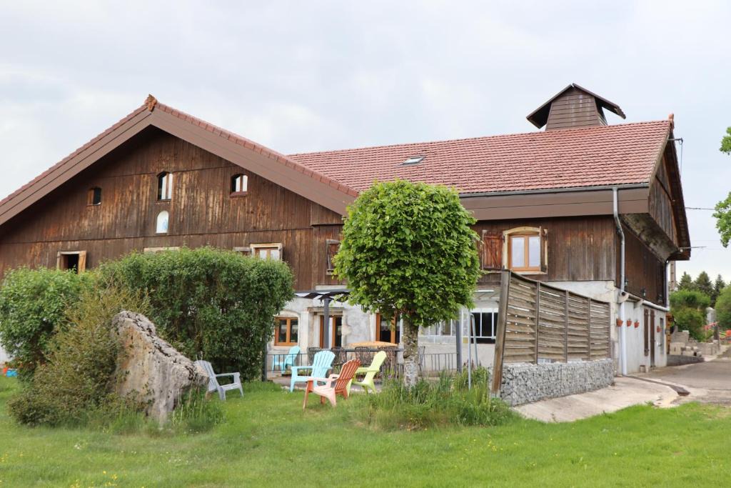 Fournets-Luisans Apartment | GITE DES FUVES