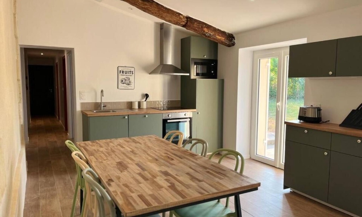 Les Salles-De-Castillon House | Gite du pin