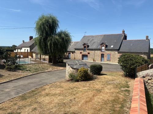 Martigne-Ferchaud House | Gite Gourhand