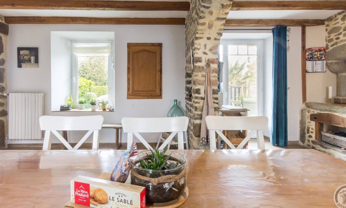 Orval Cottage | Gite Orval (Manche), 3 bedrooms, 7 persons
