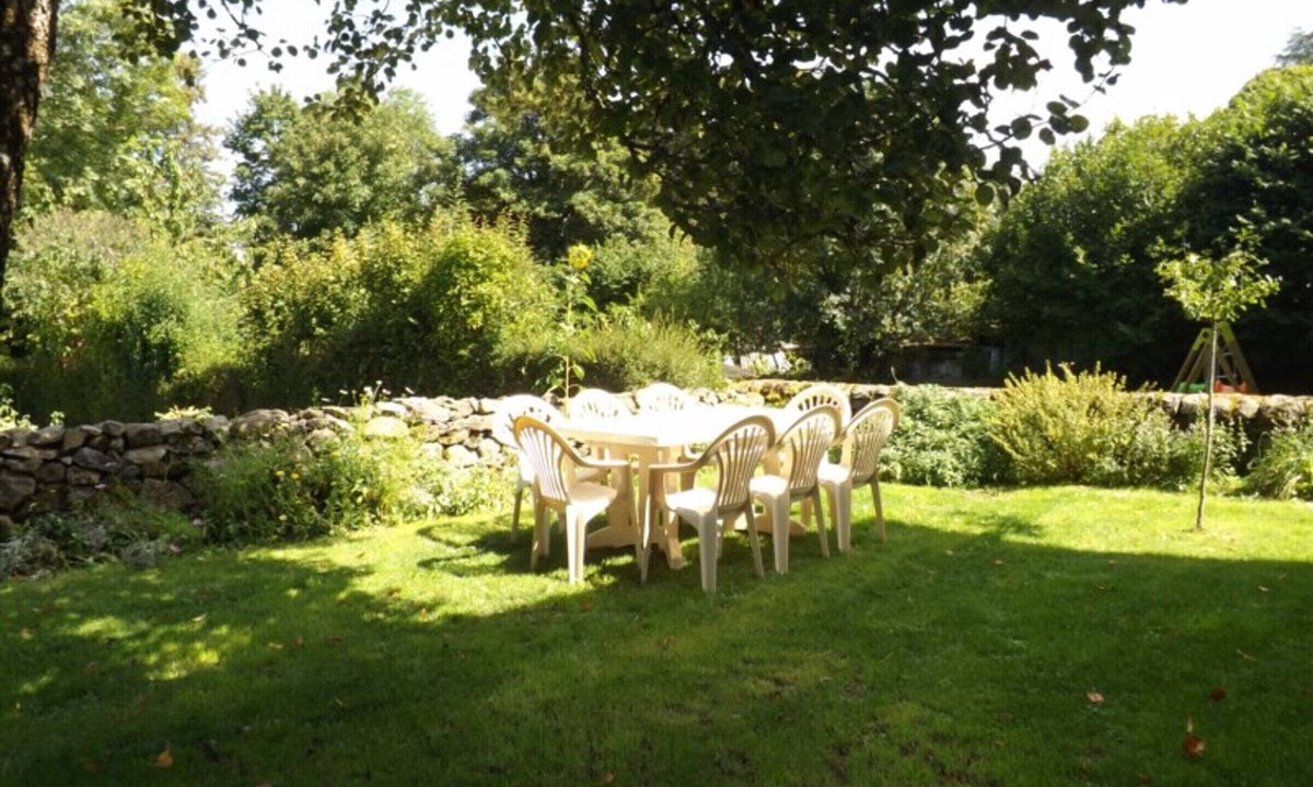 Saint-Cirgues-de-Malbert Cottage | Gite Saint-Cirgues-de-Malbert, 5 bedrooms, 8 persons