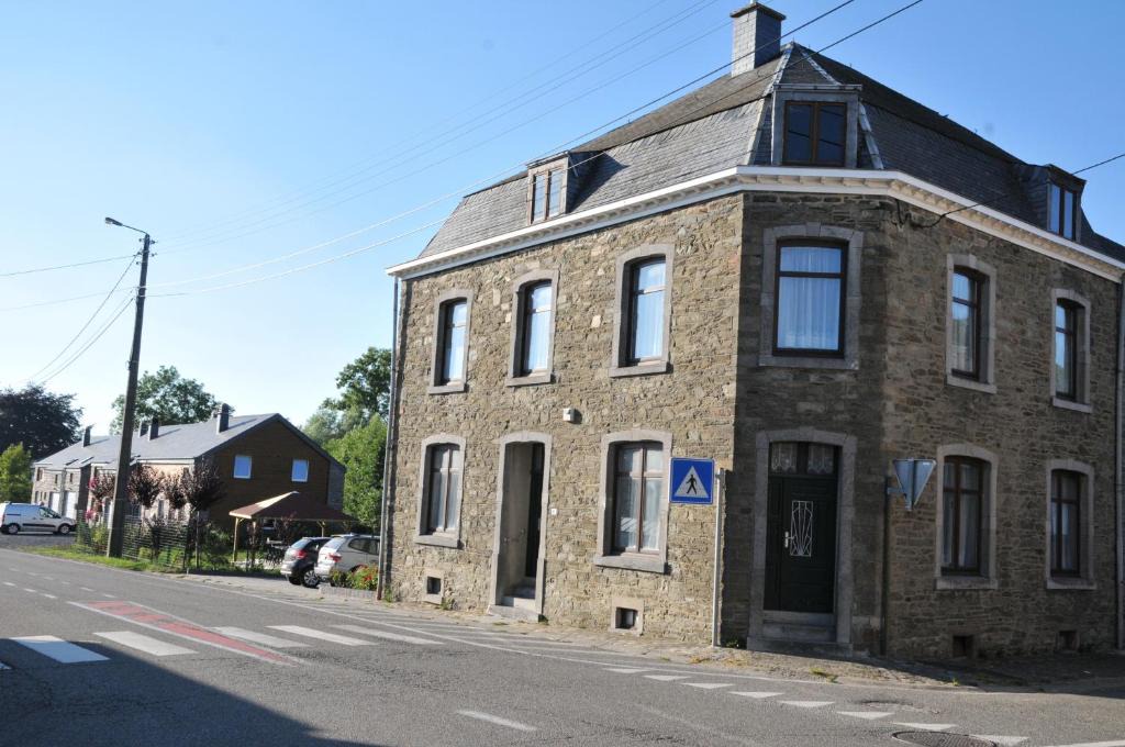 Bourcy House | Gite Stone Lodge
