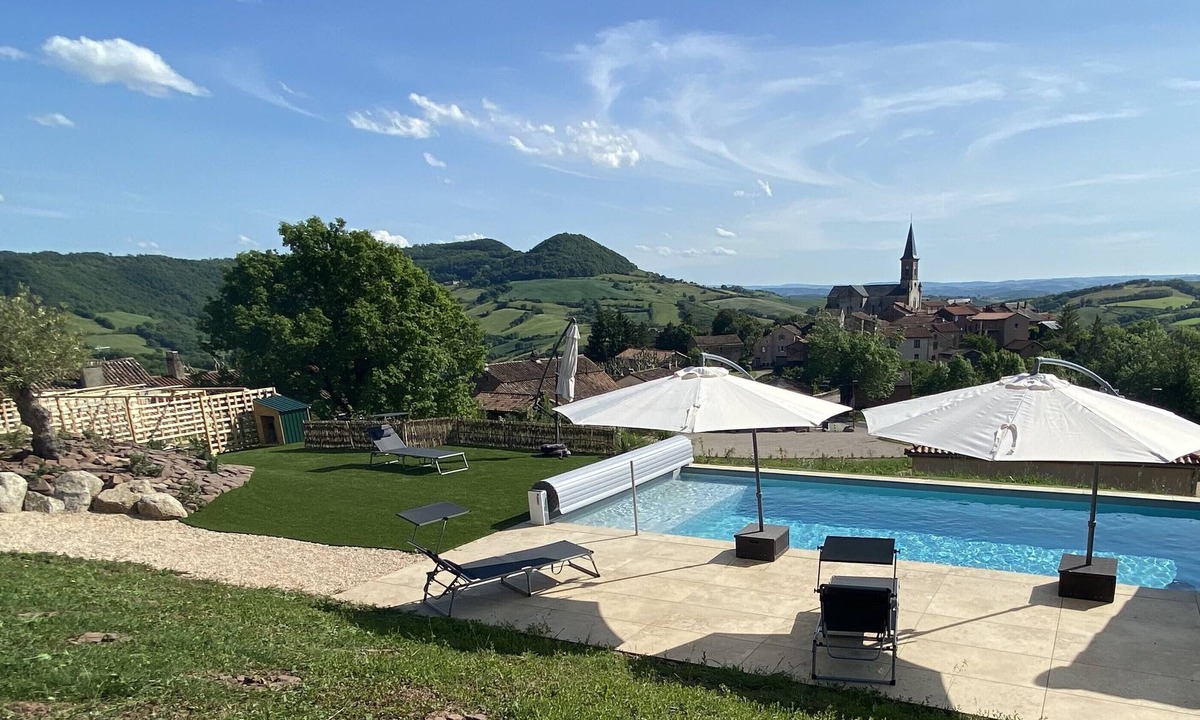 Saint-Rome-de-Tarn Cottage | Gite TT Confort Proche Millau/Roquefort VUE Panoramique Piscine Chauffee