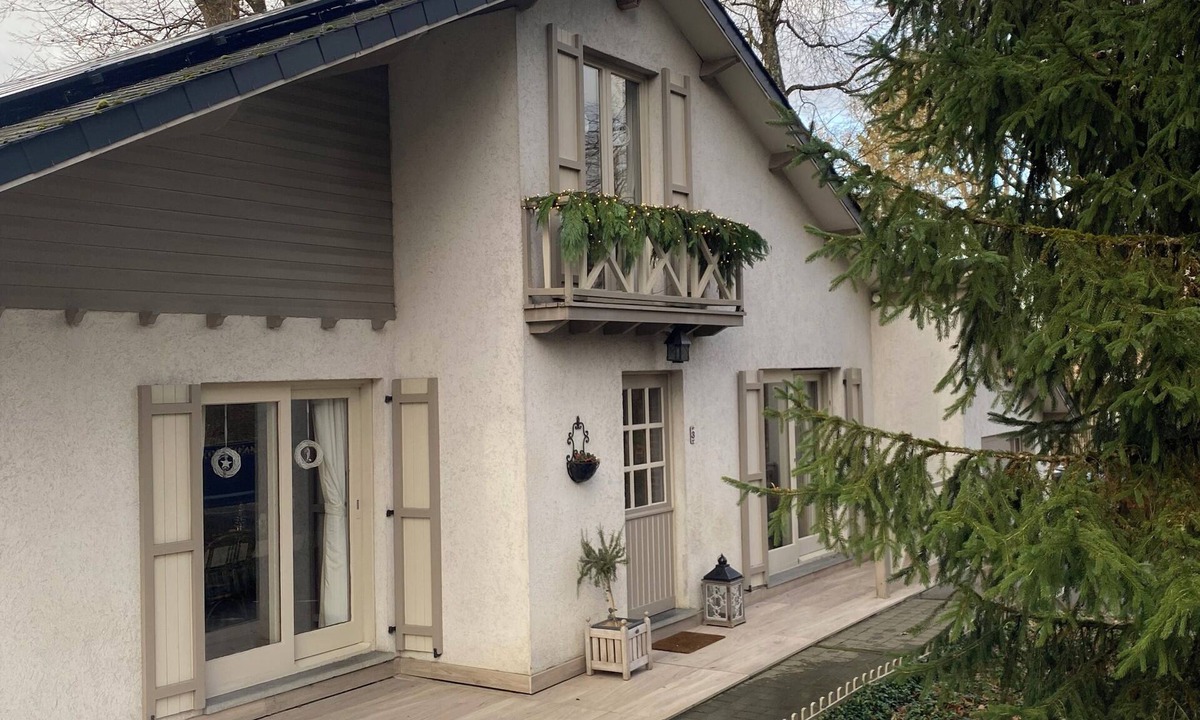 Bomal-sur-Ourthe Ski Chalet | Gite with private Jacuzzi in a soothing setting. Pets accepted