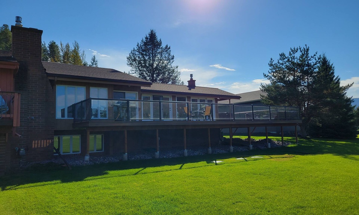 West Glacier House | Glacier park views on the golf course! Great for Families.