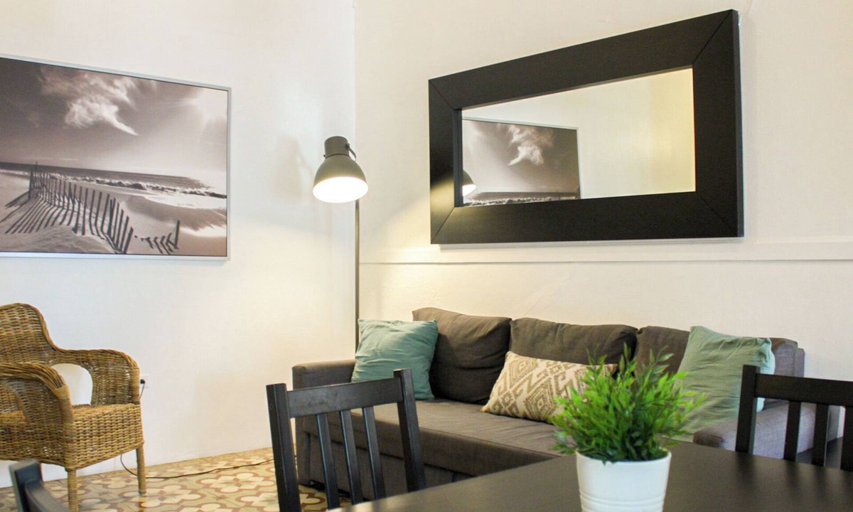 Ponce Centro Apartment | Gladiolas 1104