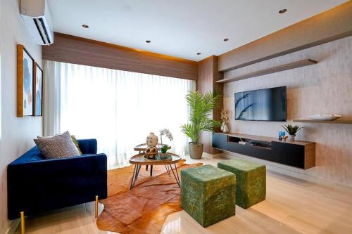 Evaristo Morales Apartment | Glam&Luxexperience Downtownsd Poolgymwifi