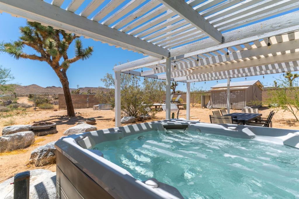Yucca Valley House | Glamingo Cabin