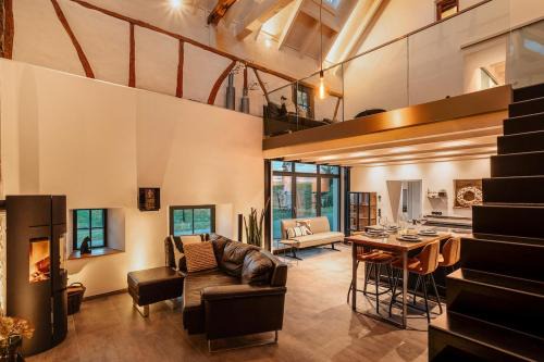 Kronenburg House | Glamorous Cottage mit Kamin und Sauna