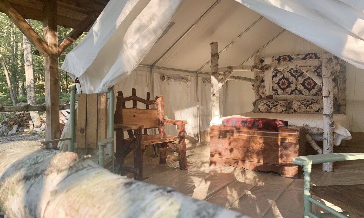 Fishs Eddy RV Rental | Glamping at Joe's Hideaway at French Woods Farm