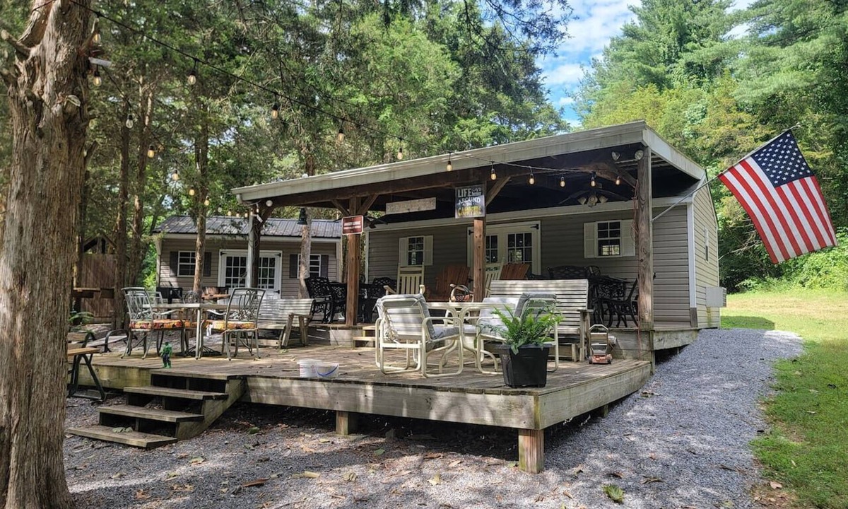 Clear Spring Cabin | Glamping Clear Spring Maryland 3-Cabin Campground