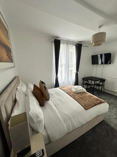 Wolverhampton Hotel | Glams luxury home