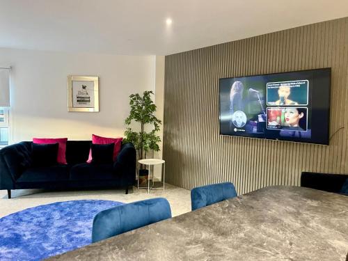 Finnieston Apartment | Glas Go Executive 2-Bedroom Apartment near OVO Hydro Free Parking