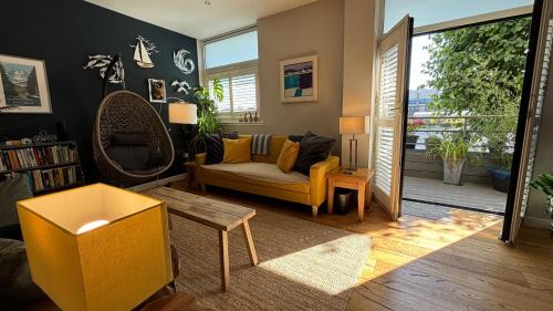 Partick Apartment | Glasgow Harbour Clyde Waterfront Apartment