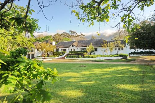 Stanford Villa | Gledsmuir Spacious Homestead