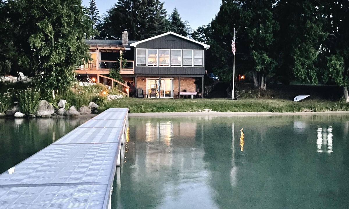 Empire Cottage | Glen Lake waterfront classic cottage chef kitchen sleeps 12. multi generational.