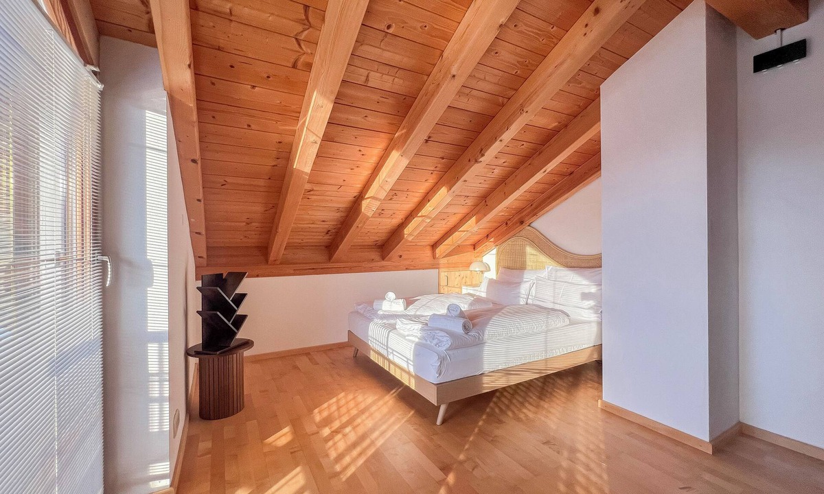 Riegsee Apartment | ღLiboria | Elegant mountain view retreat by the lake