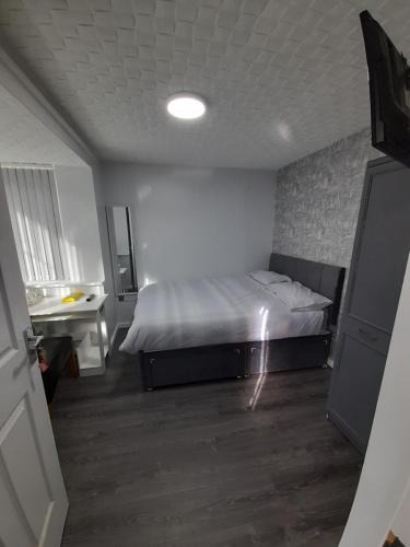 Cofton Hackett House | Glorious BnB Longbridge