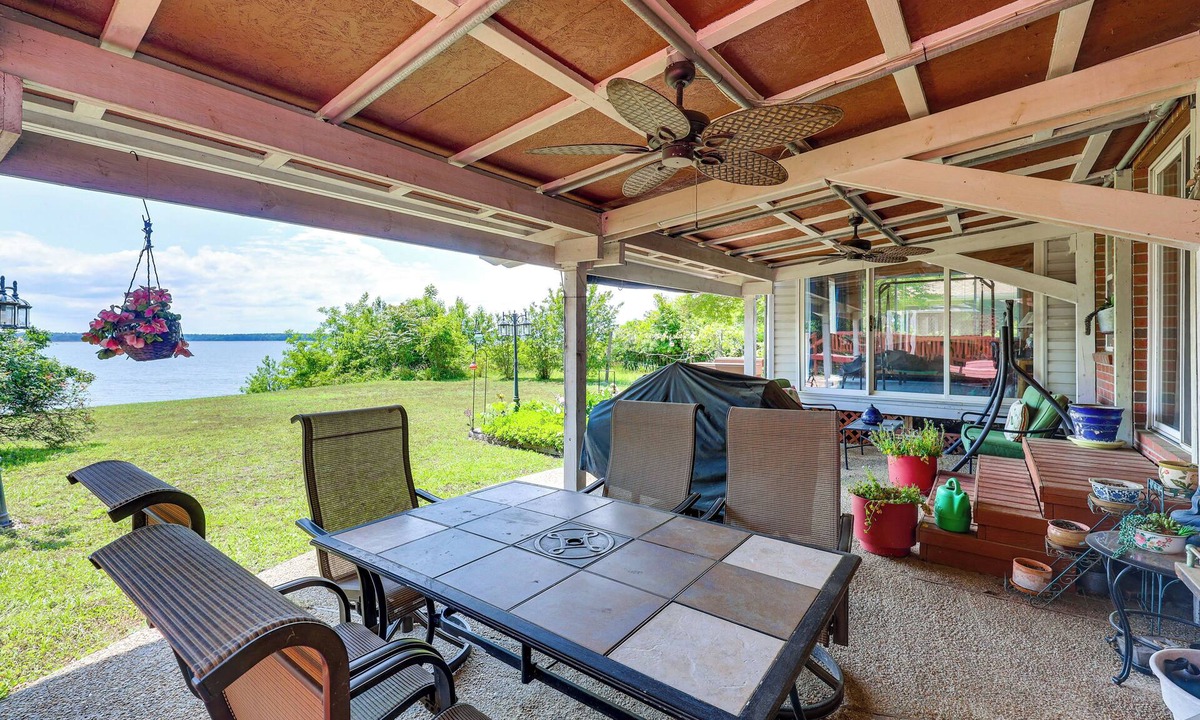 Bellamy House | Gloucester Retreat w/Backyard Oasis & Pier!