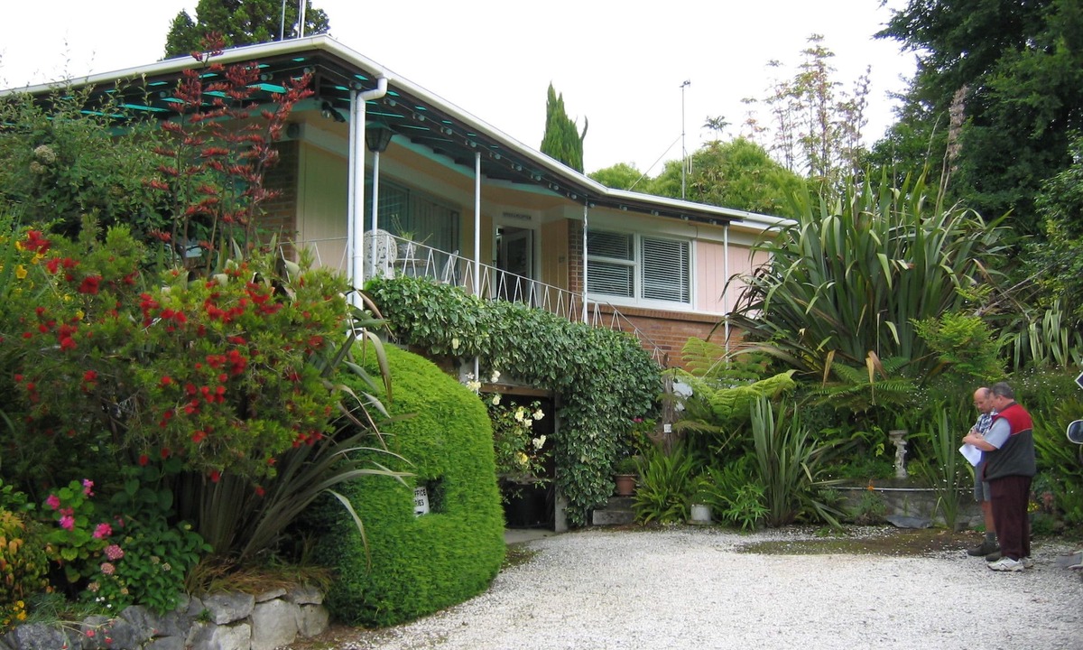 Hangatiki Hotel | Glowworm Motel
